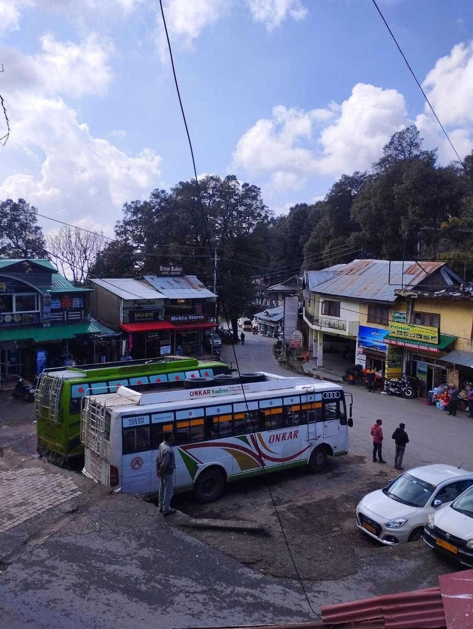 Aditya Homestay Dalhousie Eksteriør billede