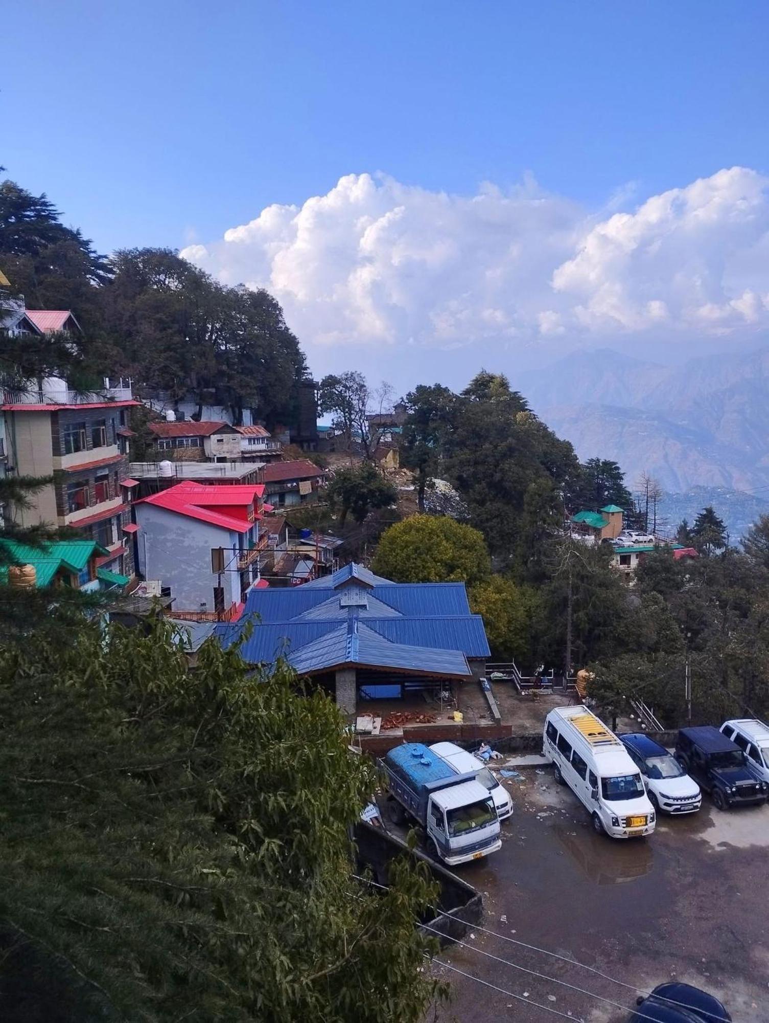 Aditya Homestay Dalhousie Eksteriør billede